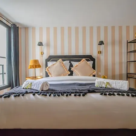 Monsieur Montmartre - Moulin Rouge Residence Paris Room photo