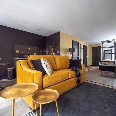 Monsieur Montmartre - Moulin Rouge Residence Paris Room photo