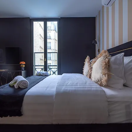Monsieur Montmartre - Moulin Rouge Residence Paris Room photo