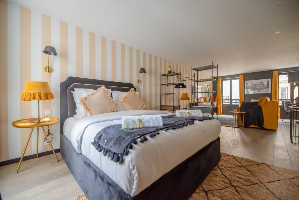 Monsieur Montmartre - Moulin Rouge Appartement *